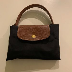 Longchamp Le Pliage Large w/ Short Handles